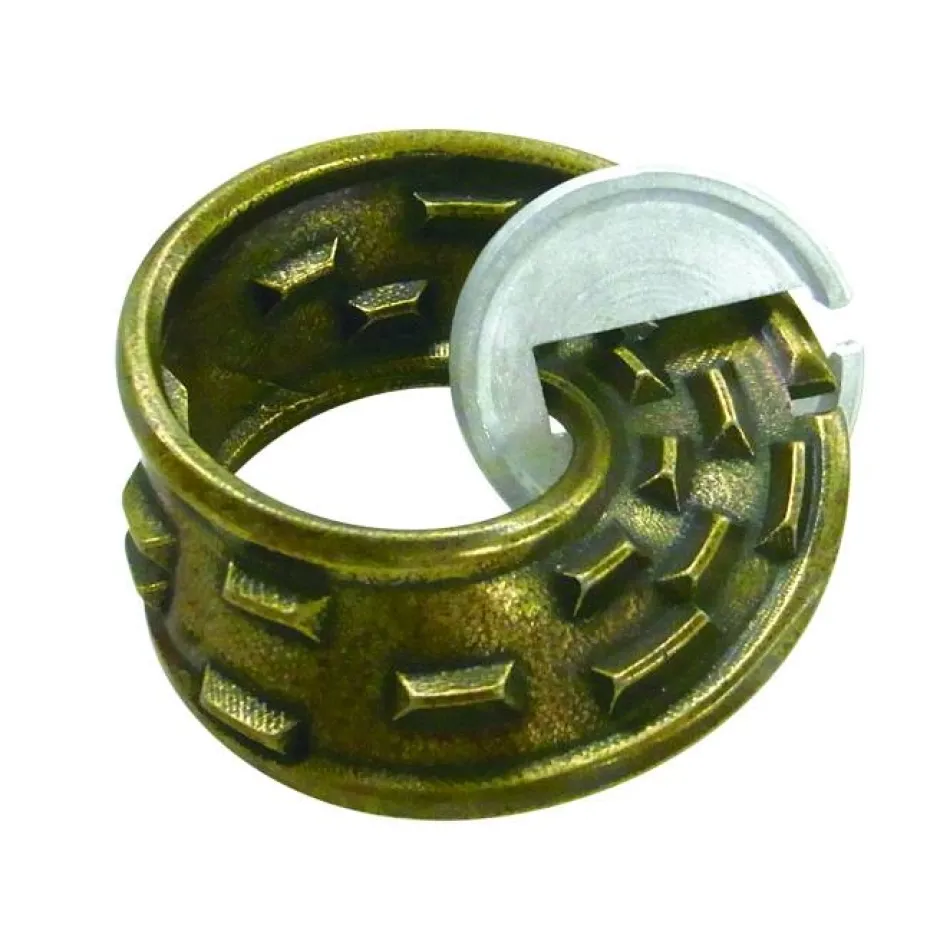 huzzle__hanayama__mobius_0.webp Huzzle Knep & Knåp | / Hanayama - Mobius