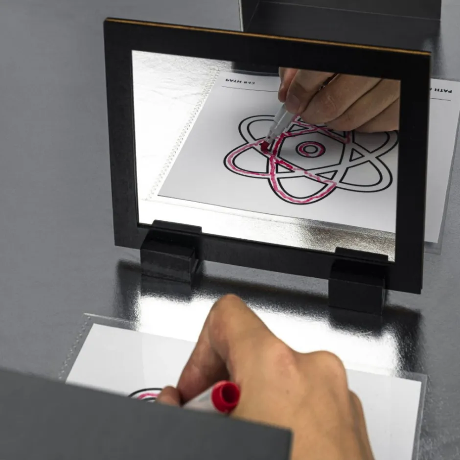 reflect_mirror_maze_1.webp Professor Puzzle Knep & Knåp | Reflect: Mirror Maze